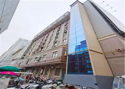 洛陽市民政局老年服務(wù)中心 貼墻裝直接入戶實(shí)拍圖